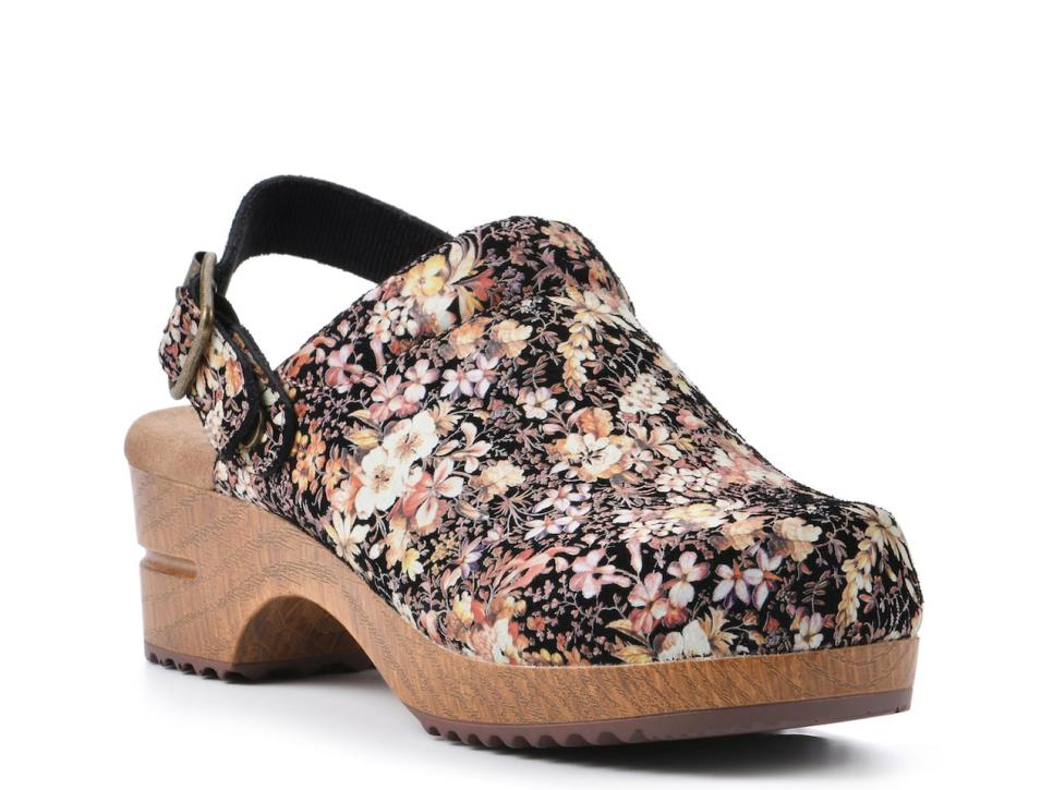 Clogs Are the "It" Shoes for Fall — Here Are 10 Pairs Moms Will Love
